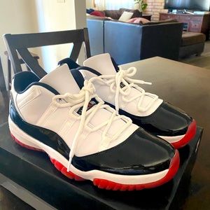 Jordan 11 low Chicago